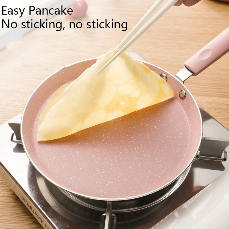 مقلاة غير لاصقة باللون الوردي  - مراجعة Egg Waffle Pan وسعره