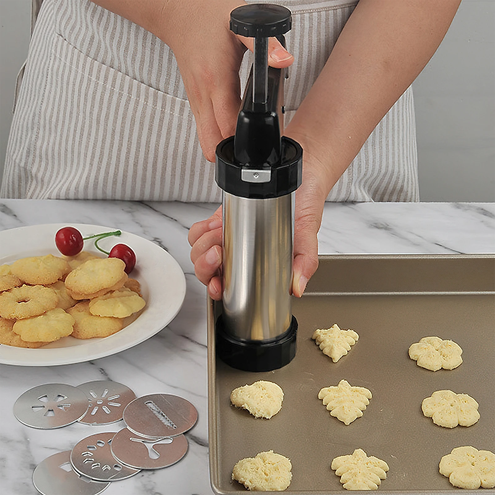 مجموعة مسدس ضغط الكوكيز ورؤوسه - مراجعة Churros Maker Gun وسعره